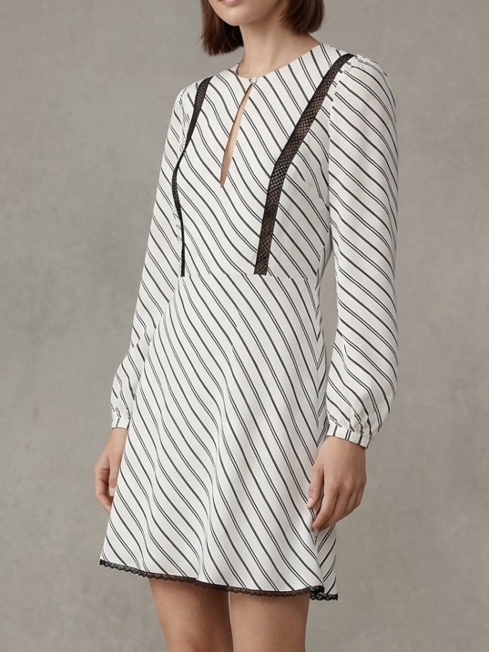Aritzia Babaton NWOT Diagonal Black Stripes Long Sleeve White Mini Dress Size S